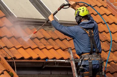 Démoussage et hydrofuge de toiture à Wavignies